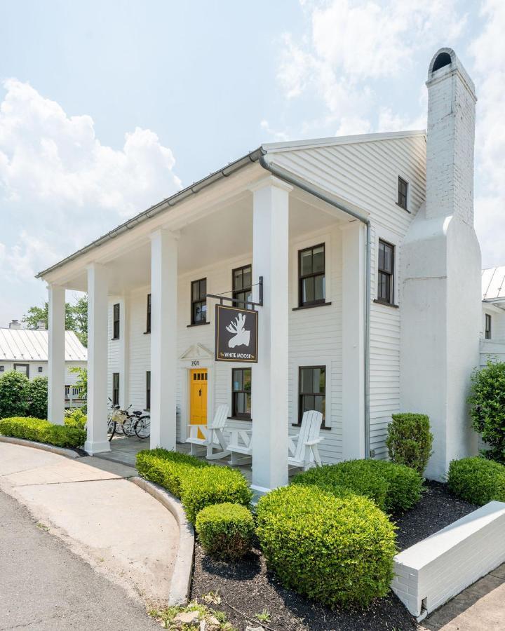 White Moose Inn Washington Экстерьер фото